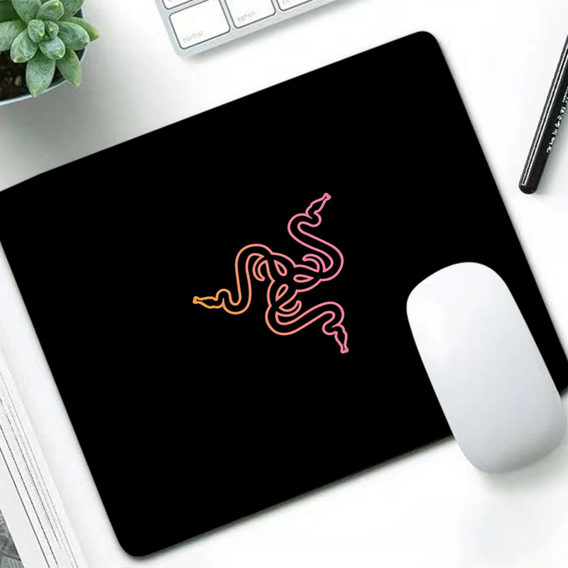 Razer Luxury Mouse Pad Anime G - Tech Gaming Accessories recension och pris