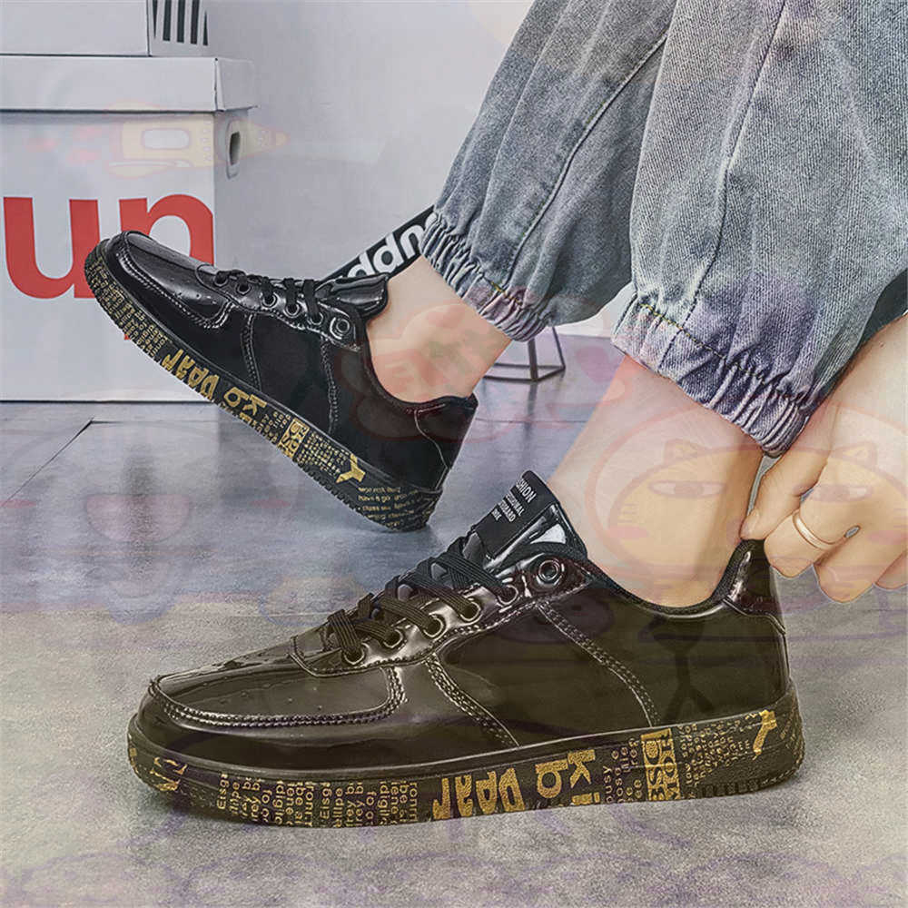 Round Foot Size 45 Sneakers Wh - Tech Accessories Sale recension och pris